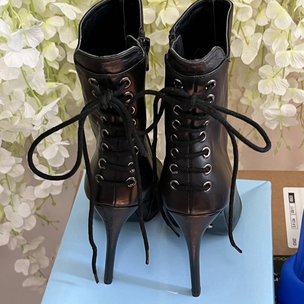 Tony Bionco l black leather booty